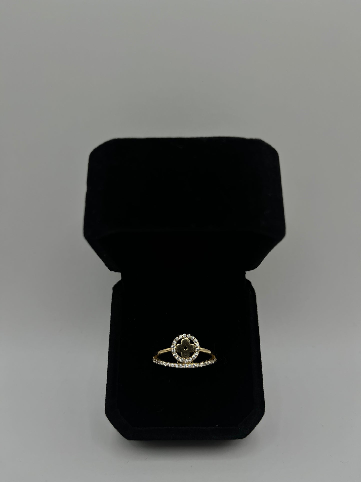 14K Flower Ring