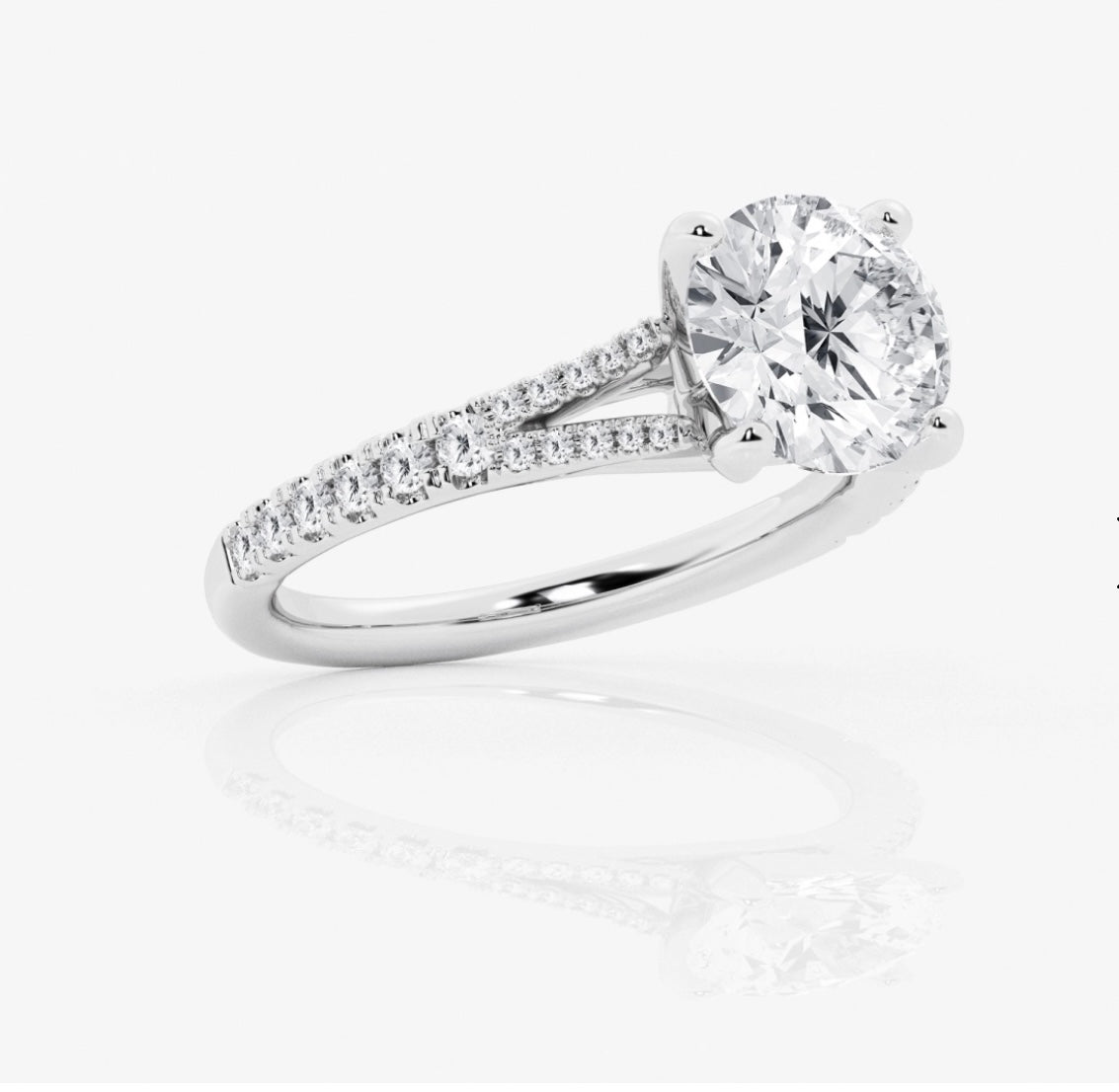 Round Shape Engagement Ring