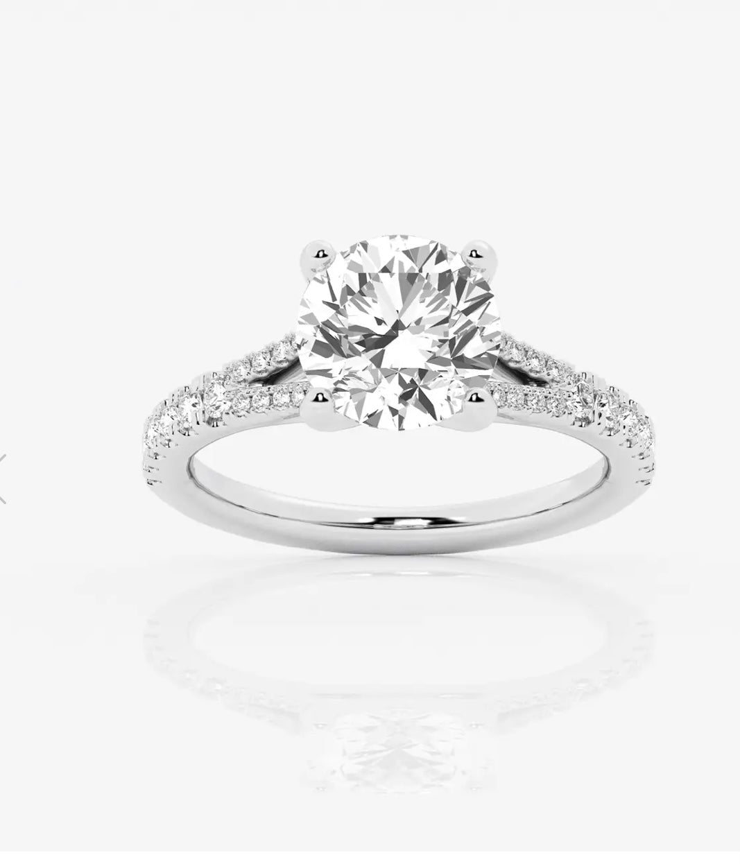 Round Shape Engagement Ring